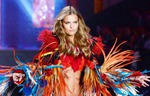 Штат ангелов Victoria's Secret пополнился моделью из России